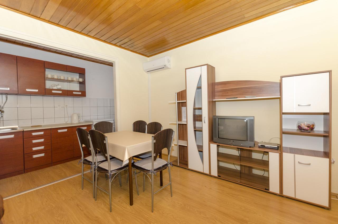 Apartments Katica Primosten Luaran gambar
