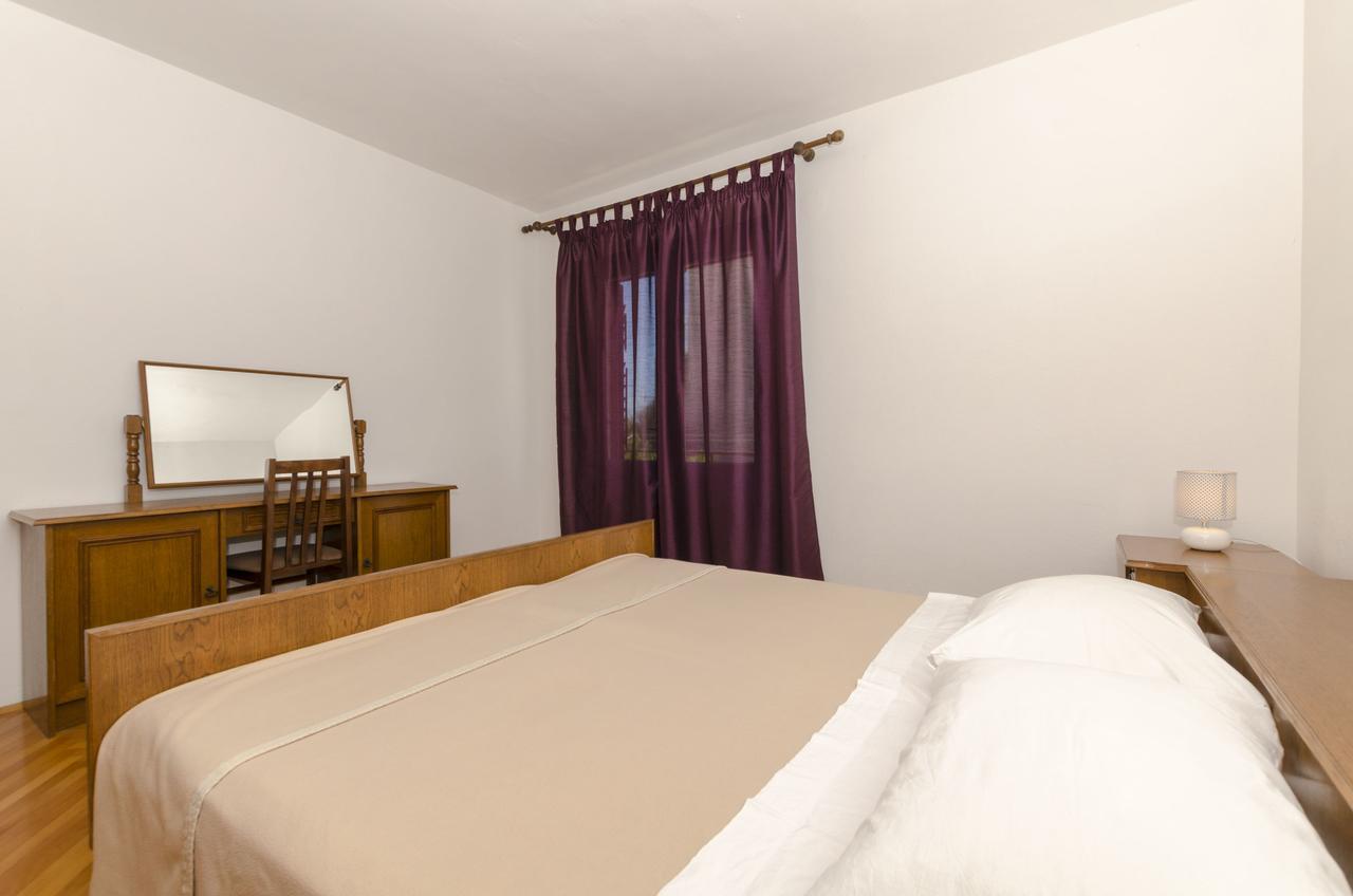 Apartments Katica Primosten Luaran gambar