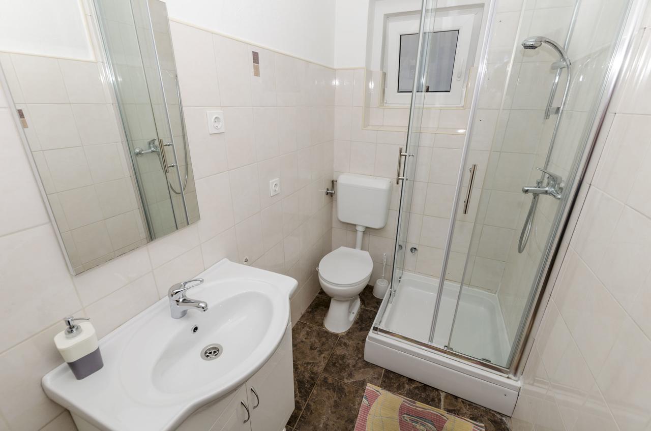 Apartments Katica Primosten Luaran gambar