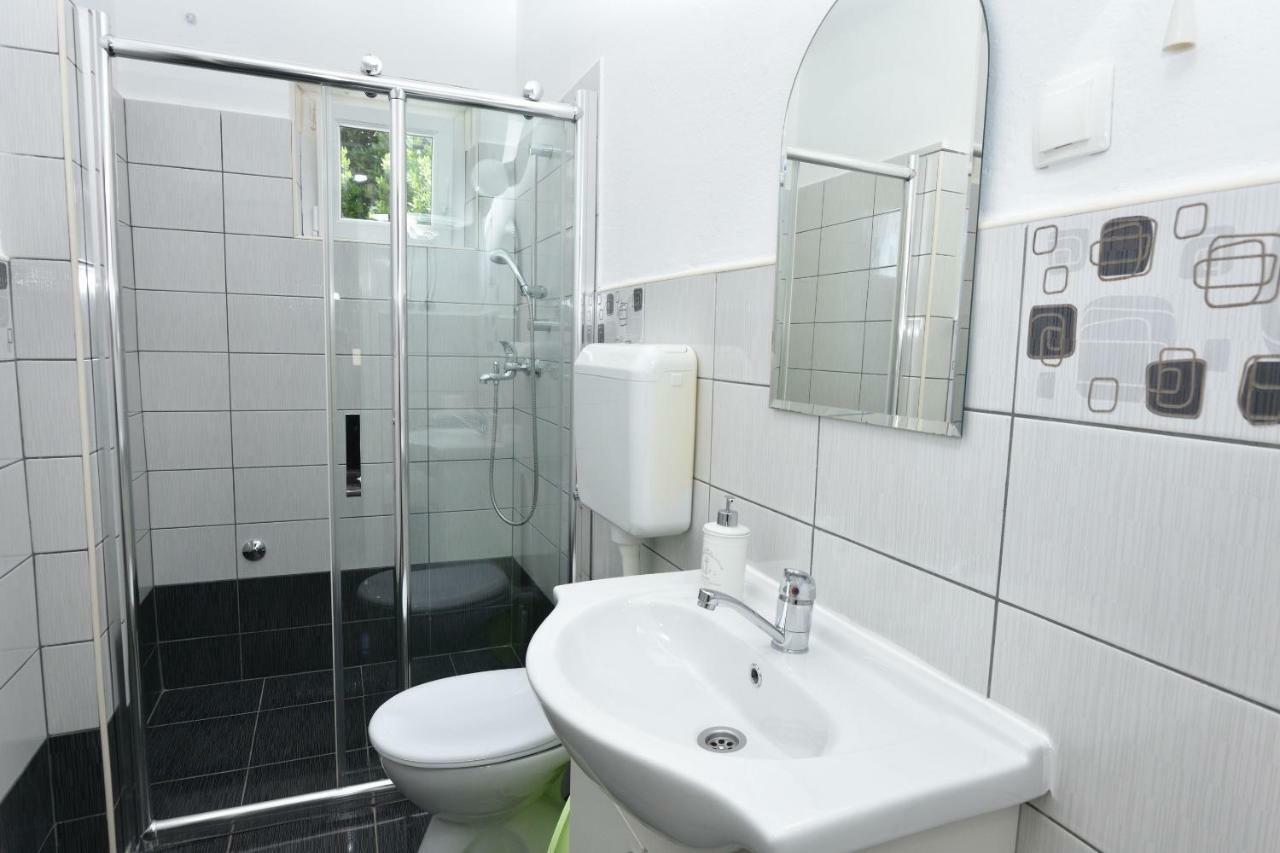 Apartments Katica Primosten Luaran gambar