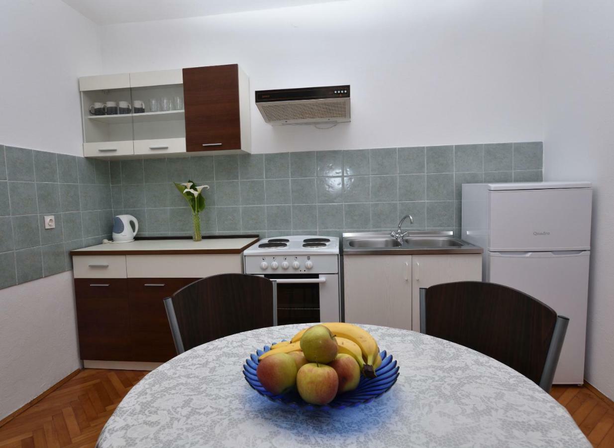 Apartments Katica Primosten Luaran gambar